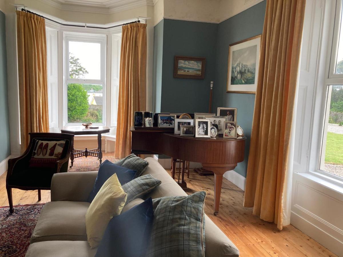 Inver Cobh Exterior photo